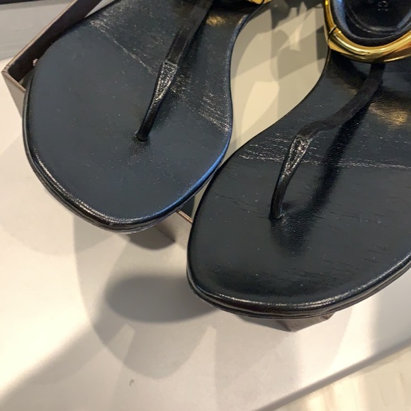 Gucci: Coraline Bamboo Ankle-Wrap Thong Sandal - Picture 10 of 10